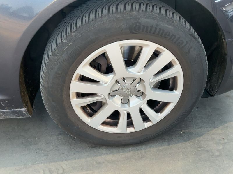Audi A6 2.7 V6 TDI quattro 2011 – снимка 11