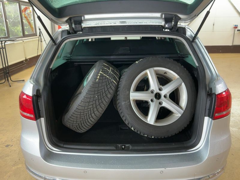 Volkswagen Passat 2.0 TDI Highline BlueTDI 2012 – снимка 16