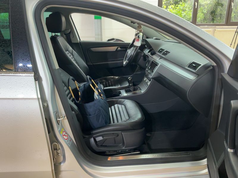 Volkswagen Passat 2.0 TDI Highline BlueTDI 2012 – снимка 17