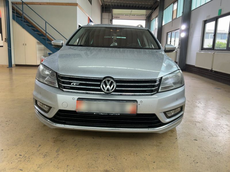 Volkswagen Passat 2.0 TDI Highline BlueTDI 2012 – снимка 14