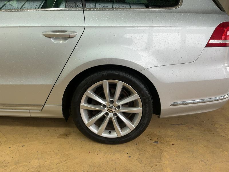 Volkswagen Passat 2.0 TDI Highline BlueTDI 2012 – снимка 5