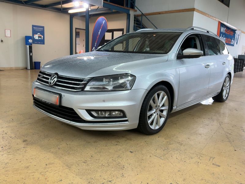 Volkswagen Passat 2.0 TDI Highline BlueTDI 2012 – снимка 1