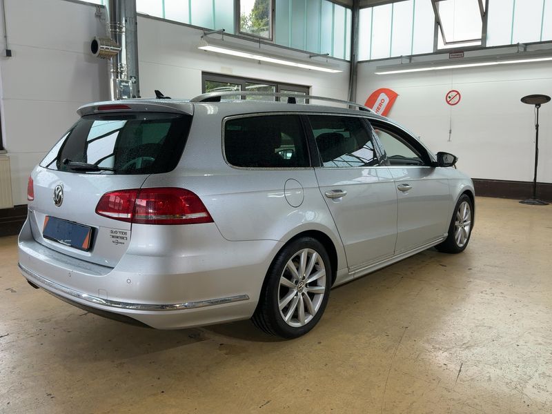 Volkswagen Passat 2.0 TDI Highline BlueTDI 2012 – снимка 8
