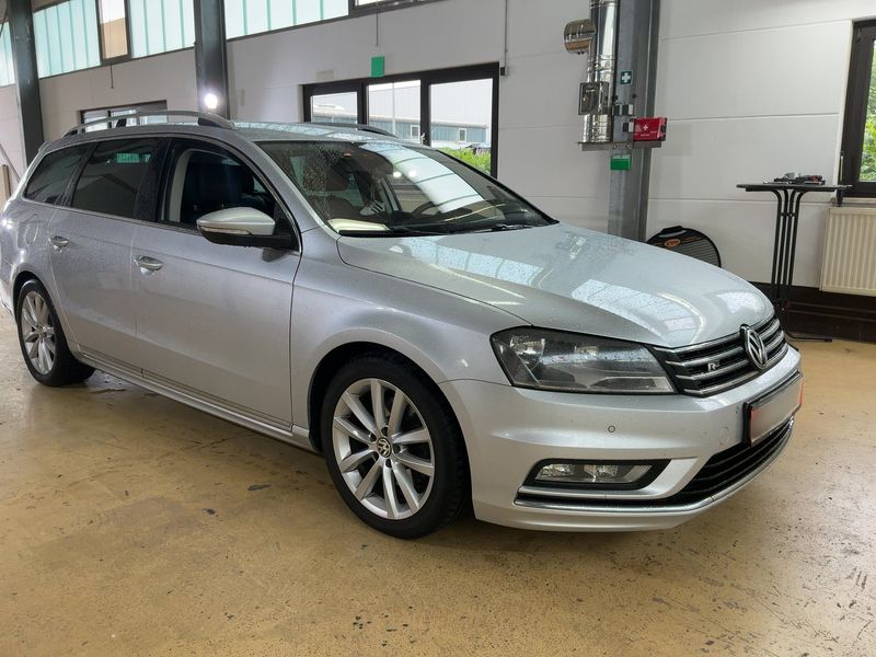 Volkswagen Passat 2.0 TDI Highline BlueTDI 2012 – снимка 12