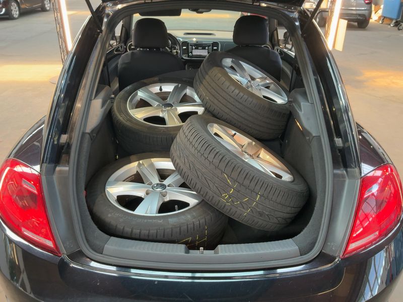 Volkswagen Beetle 1.4 TSI Sport 2013 – снимка 16