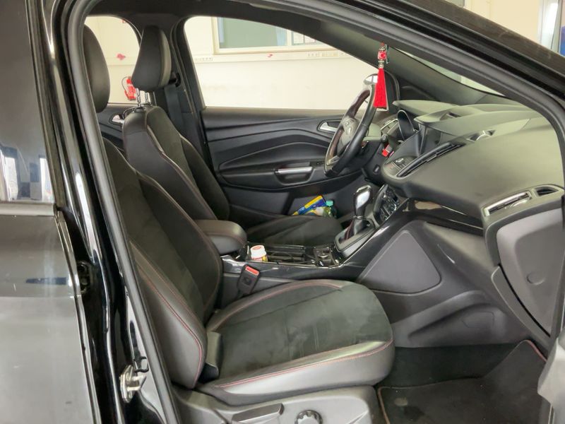 Ford Kuga 1.5 EcoBoost ST-Line 2019 – снимка 17