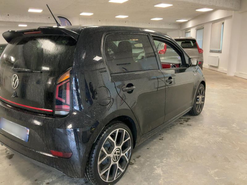 Volkswagen up! 1.0 TSI GTI 2022 – снимка 8