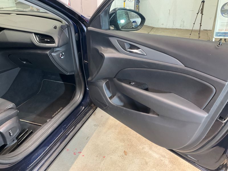 Opel Insignia Sports Tourer 1.5 SIDI Turbo Business Edition 2018 – снимка 34