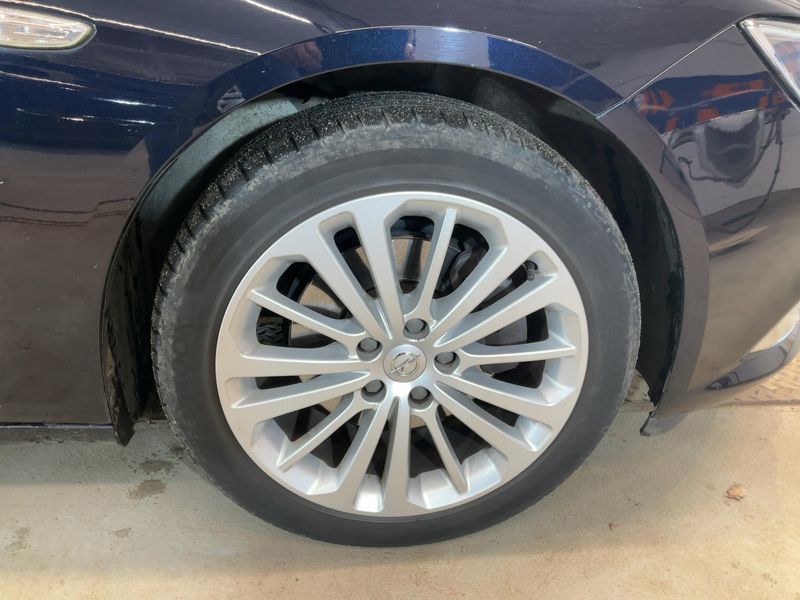 Opel Insignia Sports Tourer 1.5 SIDI Turbo Business Edition 2018 – снимка 11