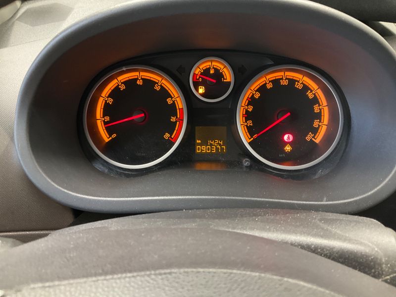 Opel Corsa 1.2 Active 2013 – снимка 4