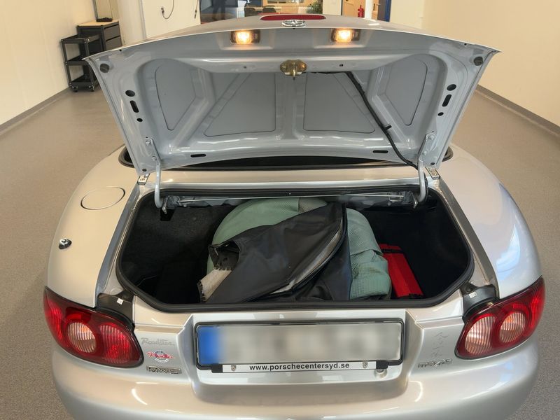 Mazda MX-5 1.9 Impulse 2004 – снимка 15