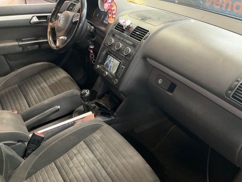 Volkswagen Touran 1.6 TDI Cup 2014 – снимка 23
