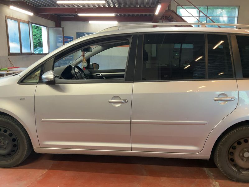 Volkswagen Touran 1.6 TDI Cup 2014 – снимка 4