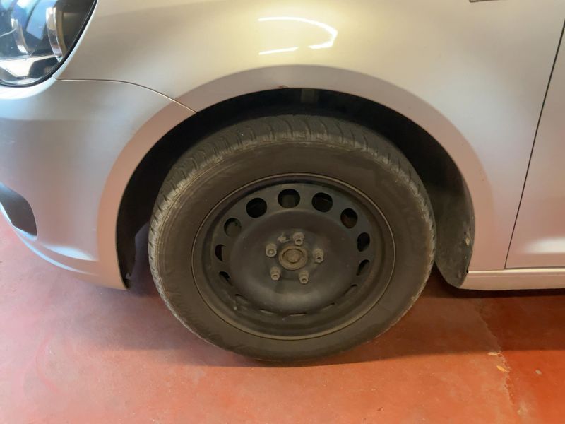 Volkswagen Touran 1.6 TDI Cup 2014 – снимка 3