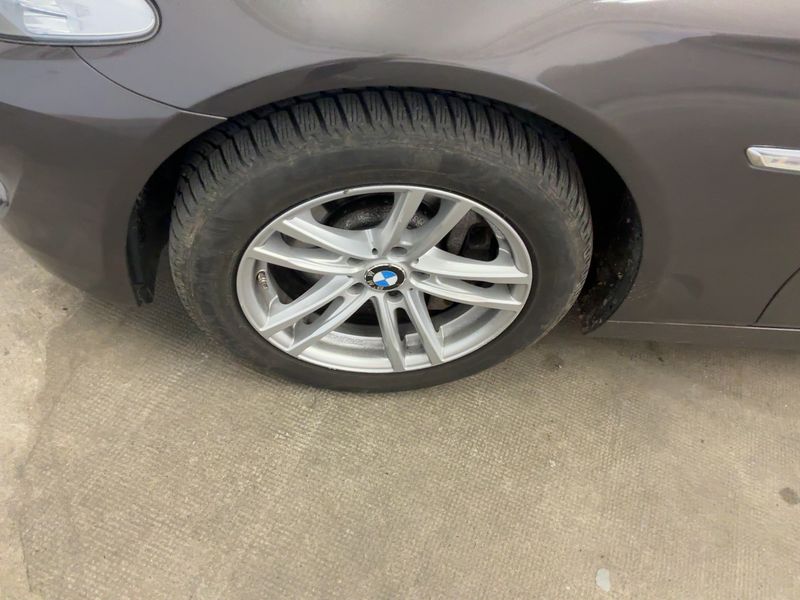 BMW 5er 528i 2011 – снимка 3