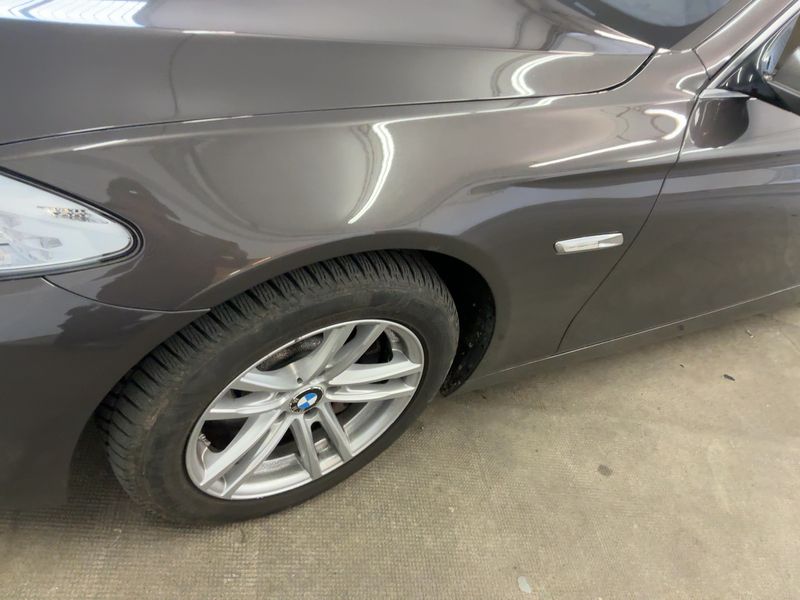 BMW 5er 528i 2011 – снимка 2