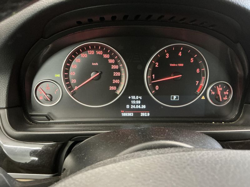 BMW 5er 528i 2011 – снимка 18