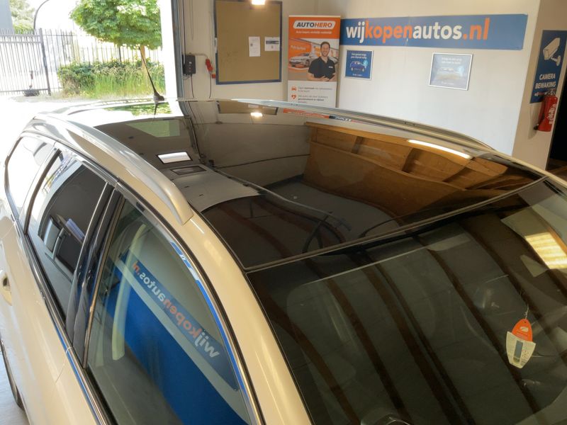 Peugeot 308 1.6 Blue-HDi Allure Business 2018 – снимка 13