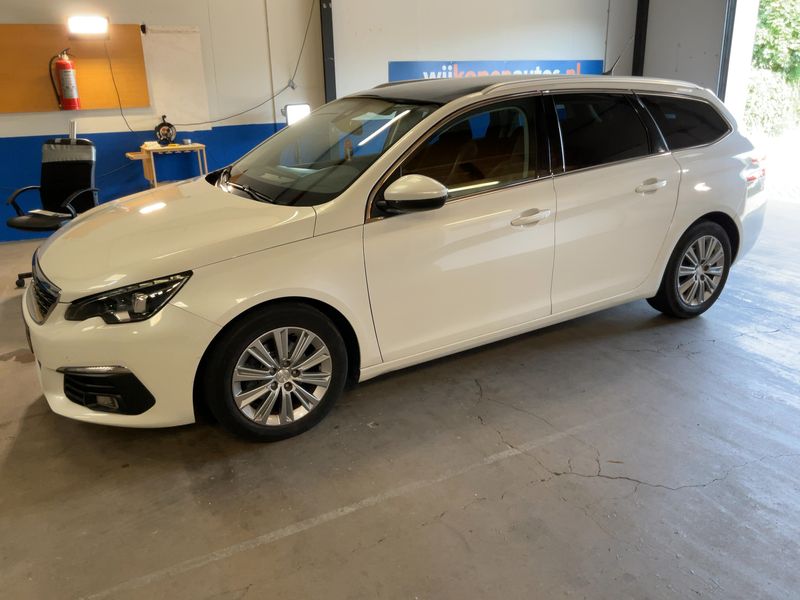 Peugeot 308 1.6 Blue-HDi Allure Business 2018 – снимка 2