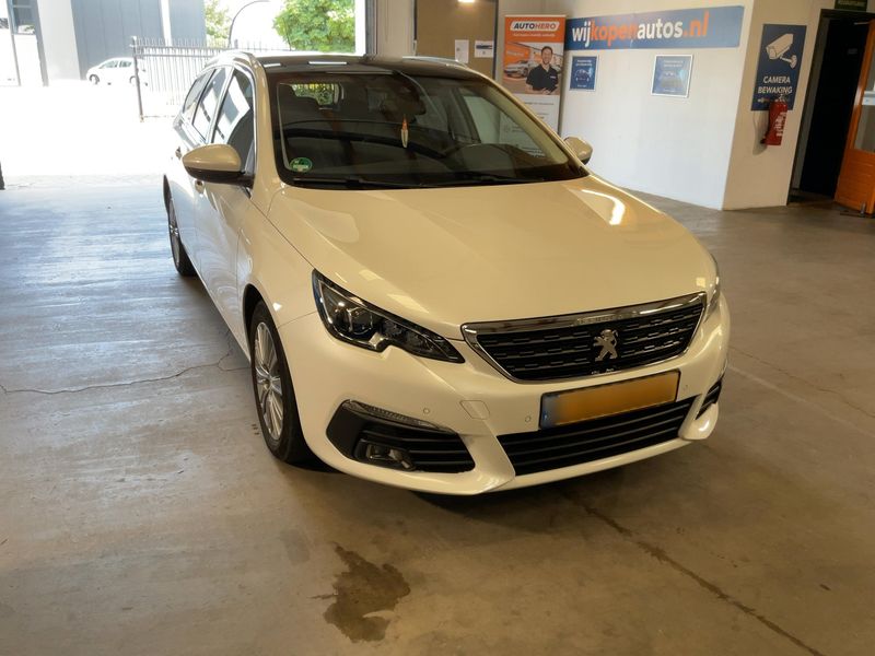 Peugeot 308 1.6 Blue-HDi Allure Business 2018 – снимка 12