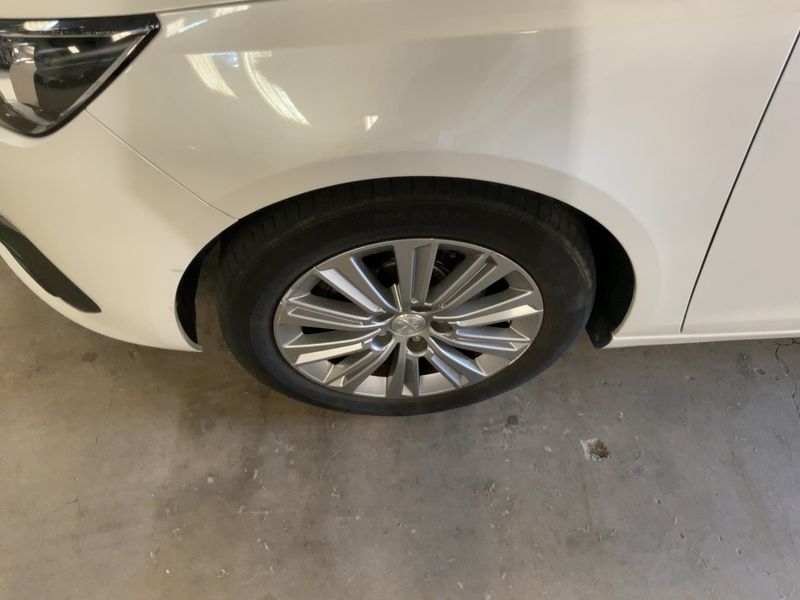 Peugeot 308 1.6 Blue-HDi Allure Business 2018 – снимка 3