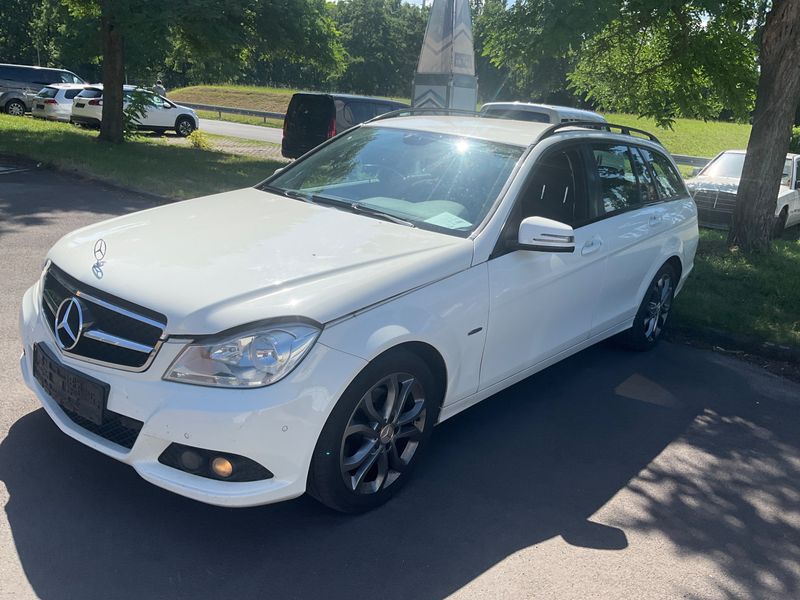 Mercedes-Benz C-Klasse C 220 CDI T BlueEfficiency Classic 2011 – снимка 1