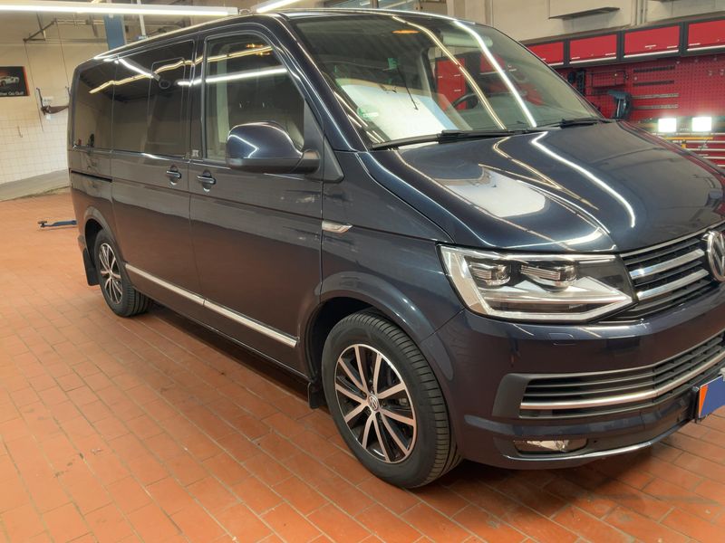 Volkswagen T6 Multivan 2.0 TDI Multivan Generation Six 4Motion 2016 – снимка 12
