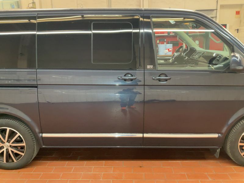 Volkswagen T6 Multivan 2.0 TDI Multivan Generation Six 4Motion 2016 – снимка 10