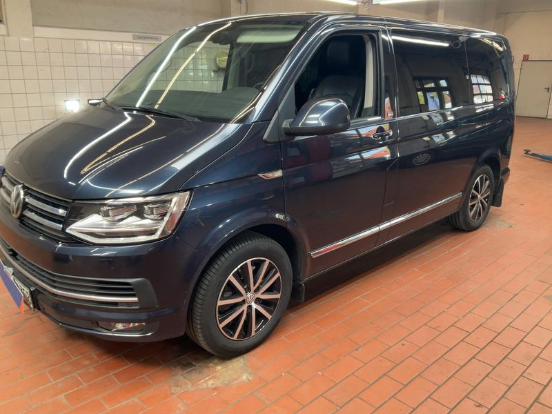 Volkswagen T6 Multivan 2.0 TDI Multivan Generation Six 4Motion 2016 – снимка 2