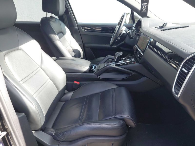Porsche Cayenne S 2019 – снимка 10