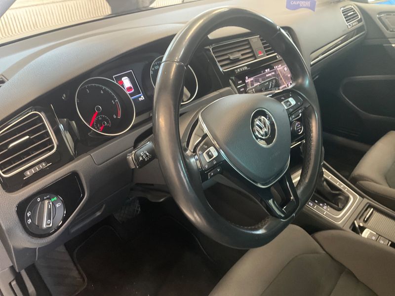 Volkswagen Golf VII 2.0 TDI Highline BlueMotion Tech 2017 – снимка 28