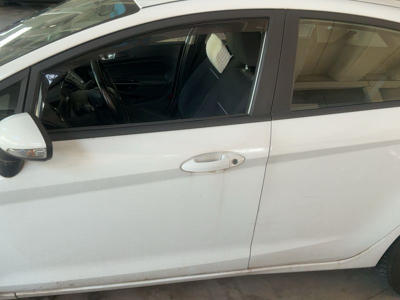 Ford Fiesta 1.25 Business 2015 – снимка 4