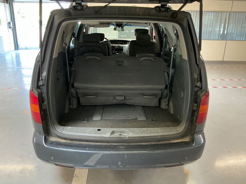 Ssangyong Rodius 270 Xdi 2011 – снимка на щета
