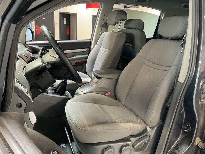 Ssangyong Rodius 270 Xdi 2011 – снимка на щета