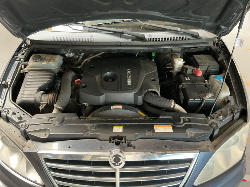 Ssangyong Rodius 270 Xdi 2011 – снимка на щета