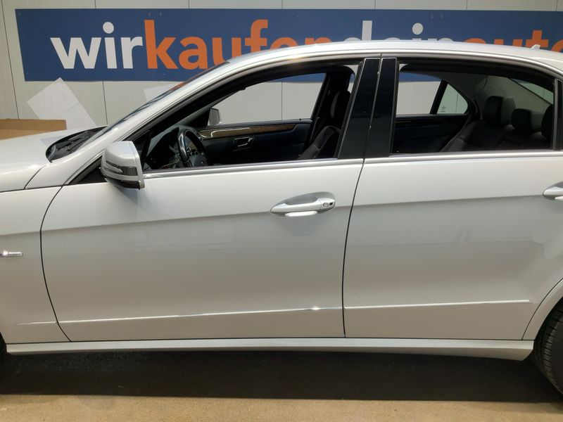 Mercedes-Benz E-Klasse E 350 CGI BlueEfficiency Elegance 2010 – снимка 4