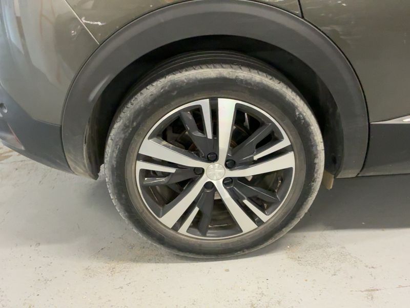 Peugeot 3008 1.5 Blue-HDi Allure Business 2020 – снимка 9