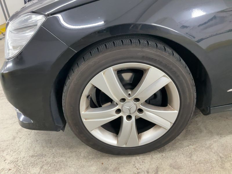 Mercedes-Benz E-Klasse E 200 CGI T BlueEfficiency Avantgarde 2012 – снимка 3