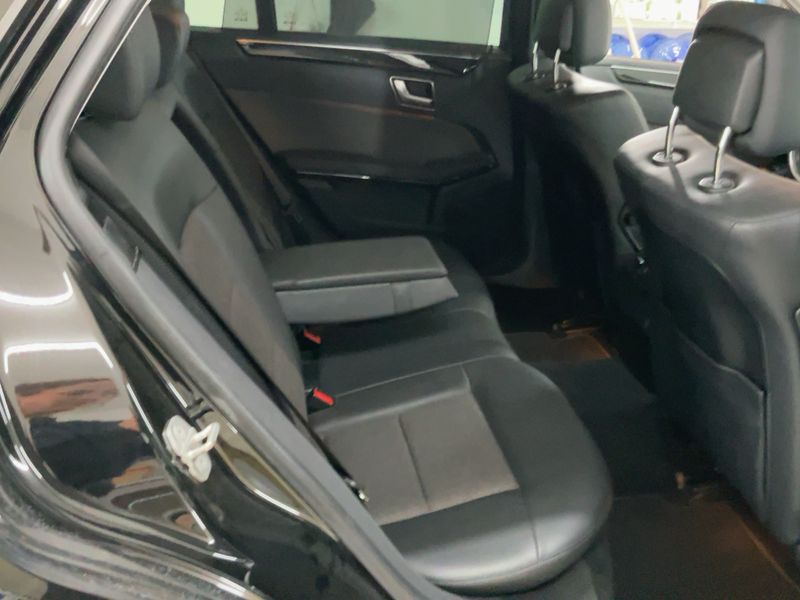 Mercedes-Benz E-Klasse E 200 CGI T BlueEfficiency Avantgarde 2012 – снимка 19
