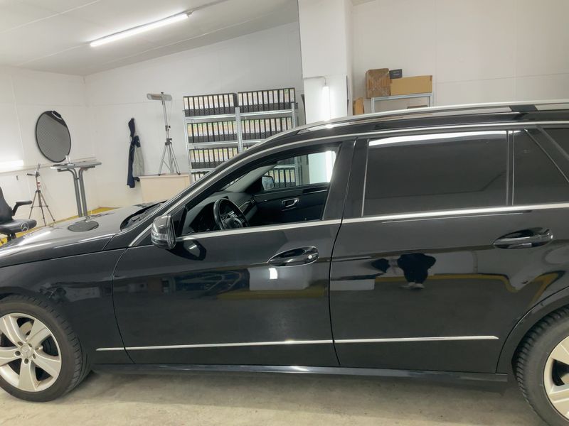 Mercedes-Benz E-Klasse E 200 CGI T BlueEfficiency Avantgarde 2012 – снимка 4