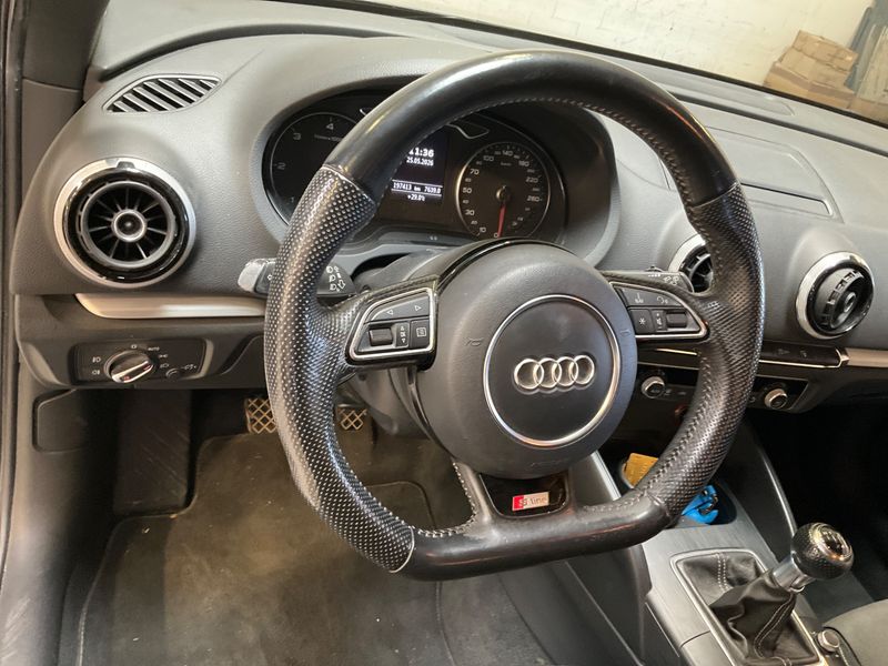 Audi A3 Sportback 1.6 TDI S line Sportpaket 2014 – снимка 24