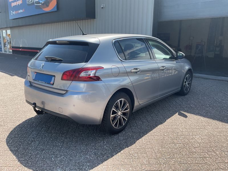 Peugeot 308 1.2 e-THP Style 2015 – снимка 2