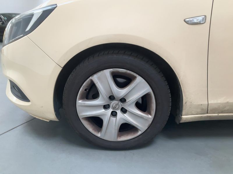 Opel Zafira Tourer 2.0 CDTI Active 2017 – снимка 3