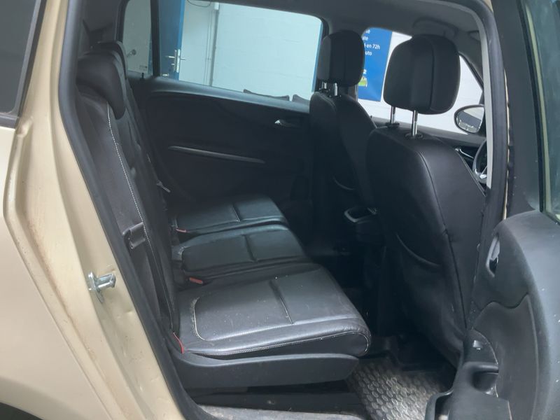 Opel Zafira Tourer 2.0 CDTI Active 2017 – снимка 19