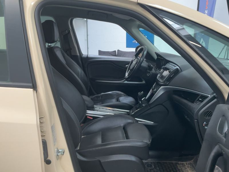 Opel Zafira Tourer 2.0 CDTI Active 2017 – снимка 16