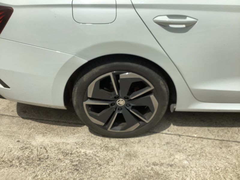 Skoda Octavia 2.0 TDI RS 2023 – снимка 9
