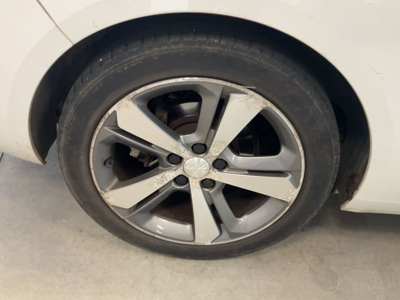 Peugeot 308 1.5 Blue-HDi Active 2019 – снимка 9