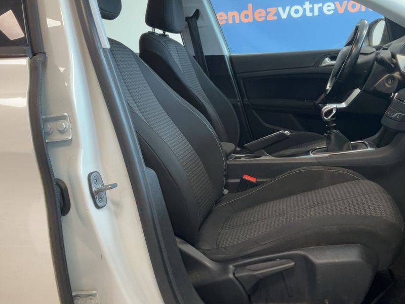 Peugeot 308 1.5 Blue-HDi Active 2019 – снимка 16