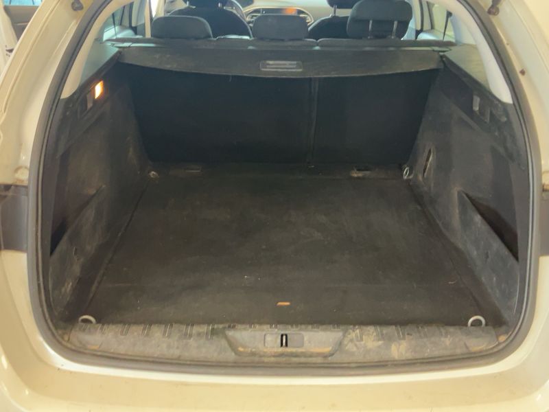 Peugeot 308 1.5 Blue-HDi Active 2019 – снимка 15