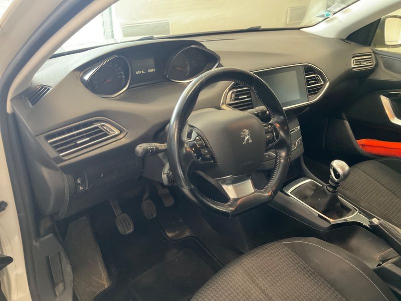 Peugeot 308 1.5 Blue-HDi Active 2019 – снимка 26